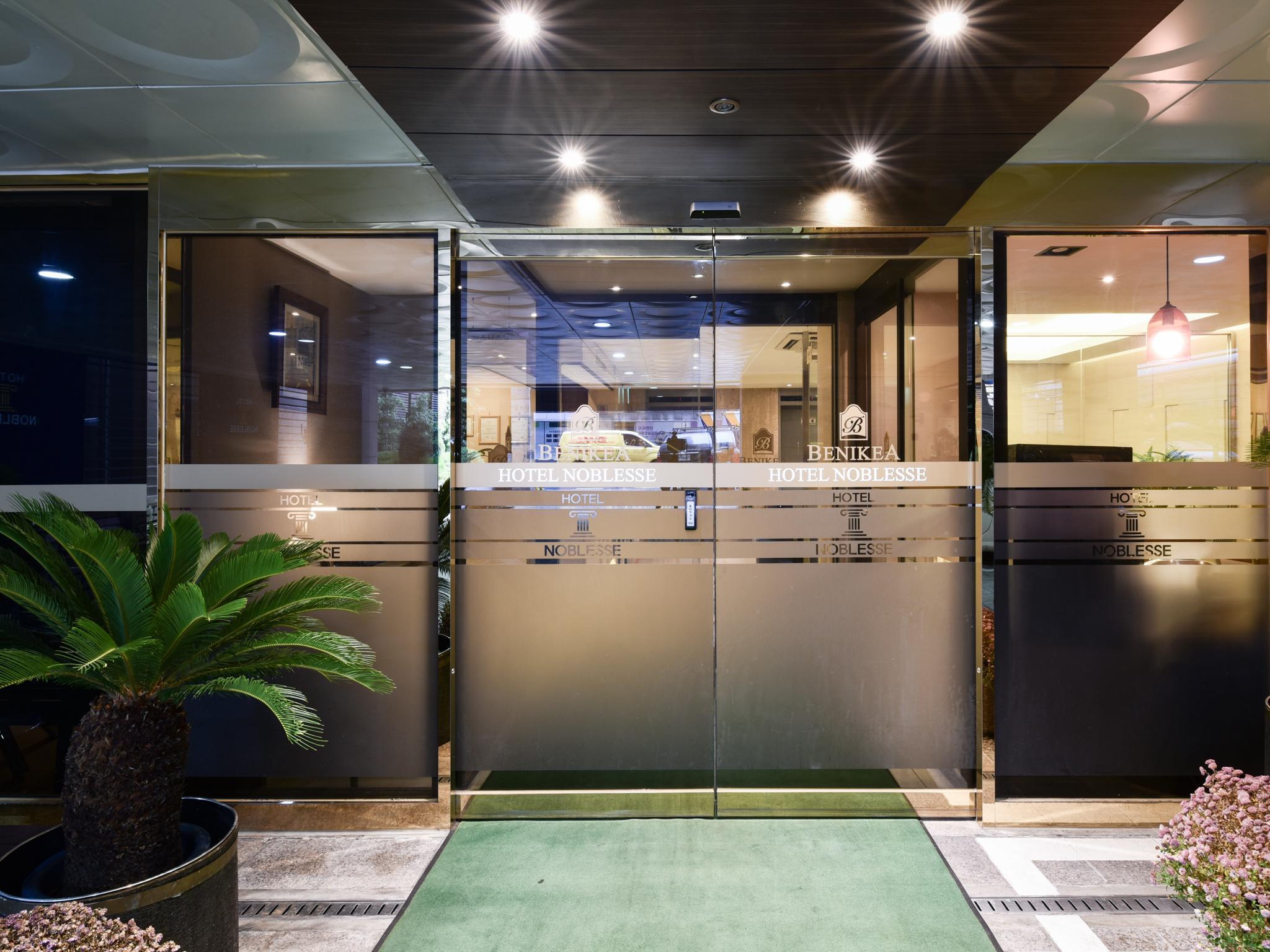 סיאול Hotel Noblesse, Yeoksam מראה חיצוני תמונה