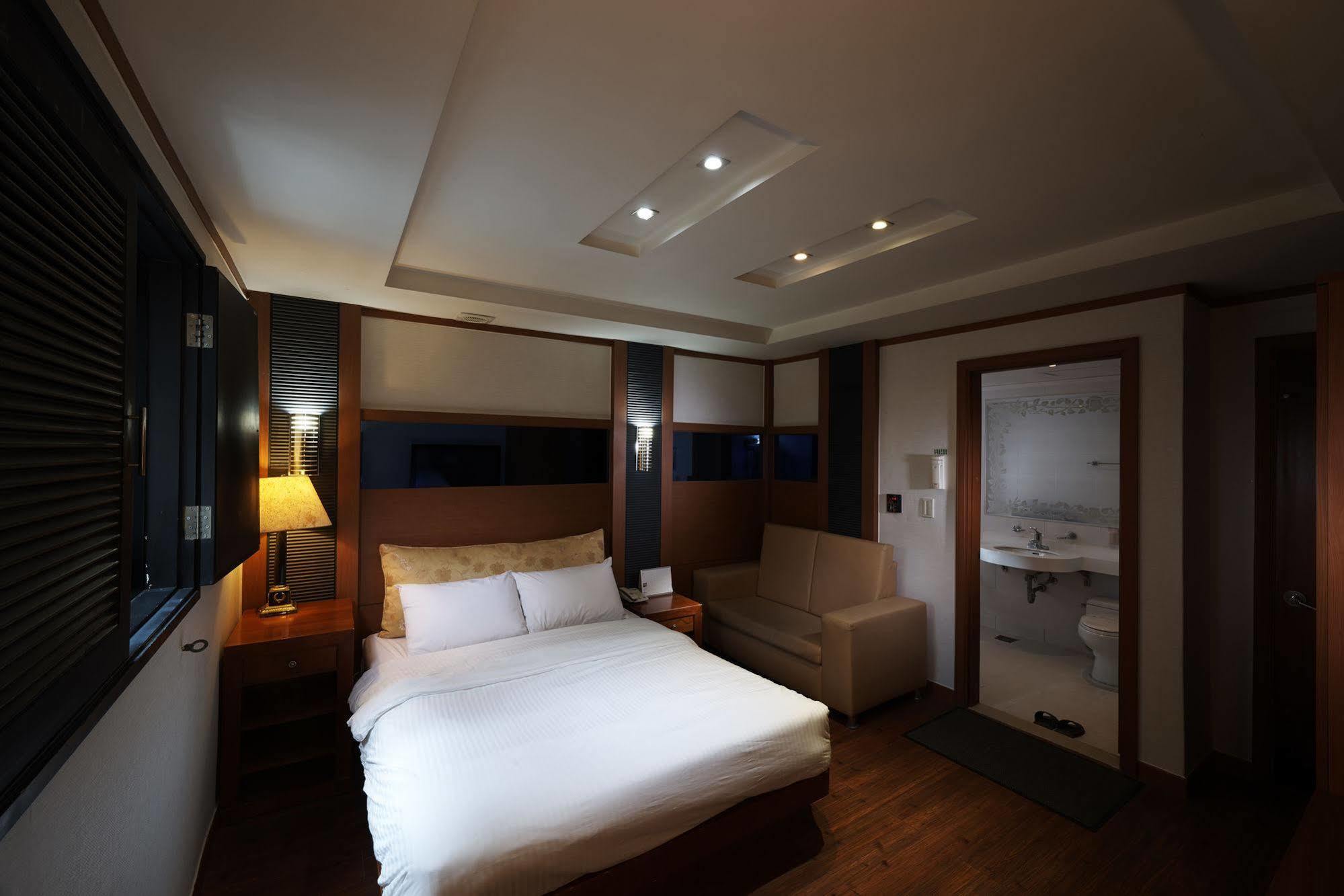 סיאול Hotel Noblesse, Yeoksam מראה חיצוני תמונה