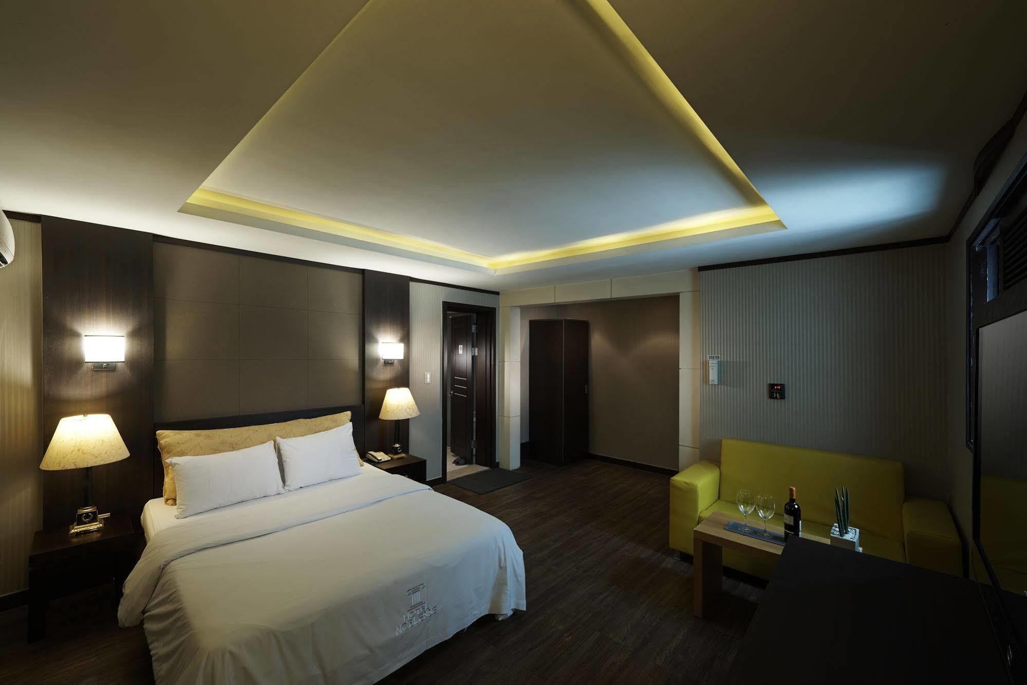 סיאול Hotel Noblesse, Yeoksam מראה חיצוני תמונה