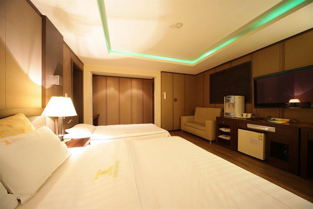 סיאול Hotel Noblesse, Yeoksam מראה חיצוני תמונה